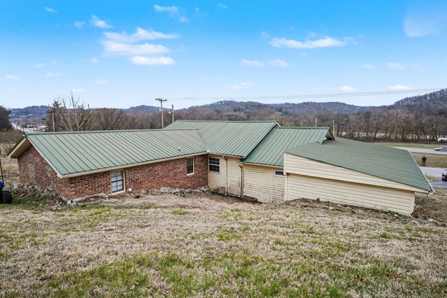 6185 Old Highway 31 East, Bethpage, TN 37022