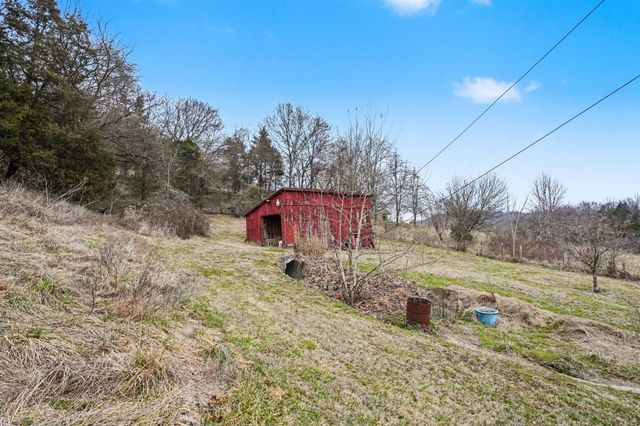 6185 Old Highway 31 East, Bethpage, TN 37022