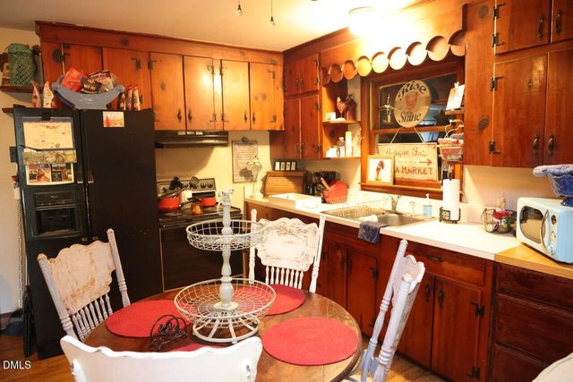 106 Knot Circle, Sanford, NC 27332