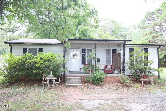 106 Knot Circle, Sanford, NC 27332