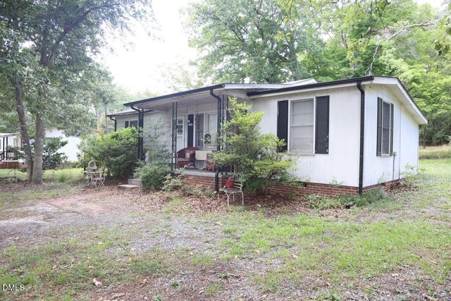 106 Knot Circle, Sanford, NC 27332