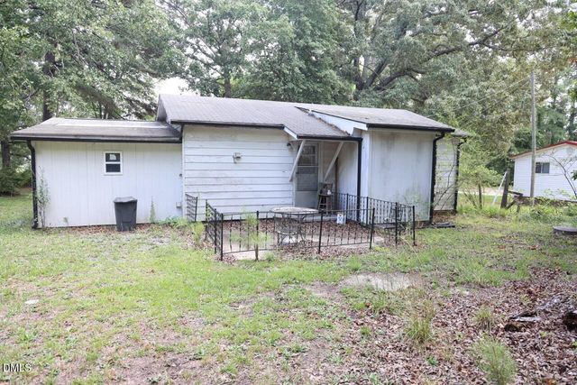 106 Knot Circle, Sanford, NC 27332