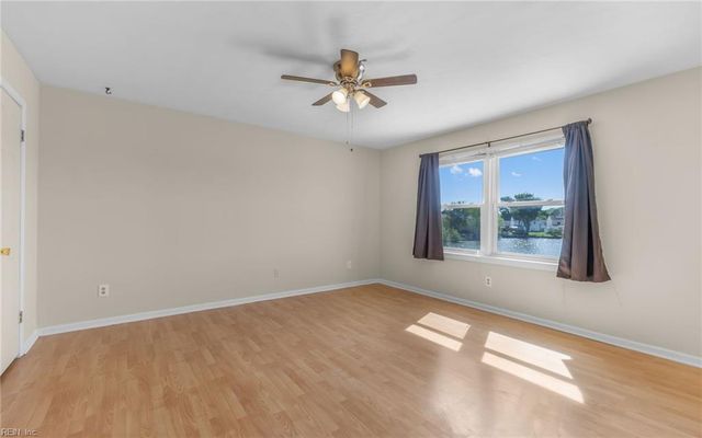 2017 Haviland DR, Virginia Beach, VA 23454