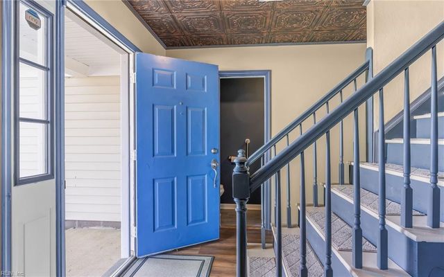 2017 Haviland DR, Virginia Beach, VA 23454