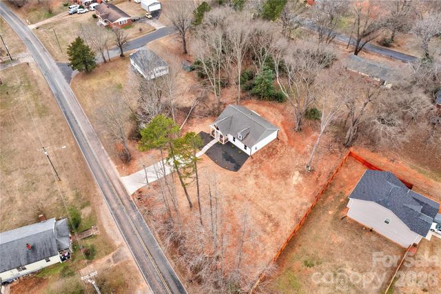 1618 EAVES Road, Shelby, NC 28152