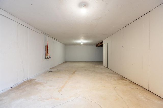 9219 Lewis Avenue, Kansas City, MO 64138