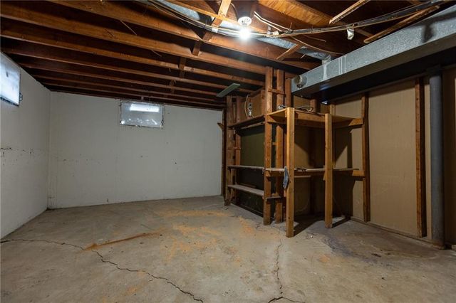 9219 Lewis Avenue, Kansas City, MO 64138