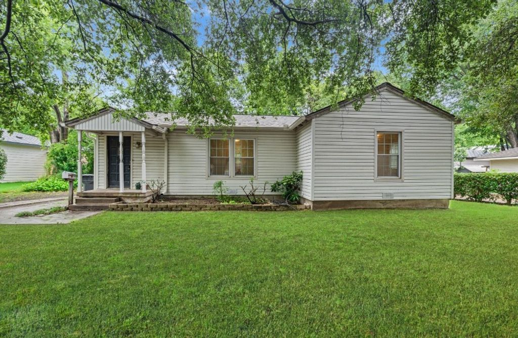10814 Castolon Drive, Dallas, TX 75228