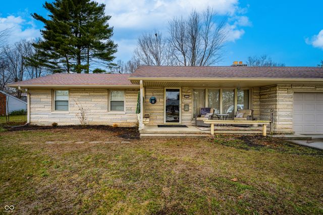 4226 Roselawn Avenue, Columbus, IN 47203