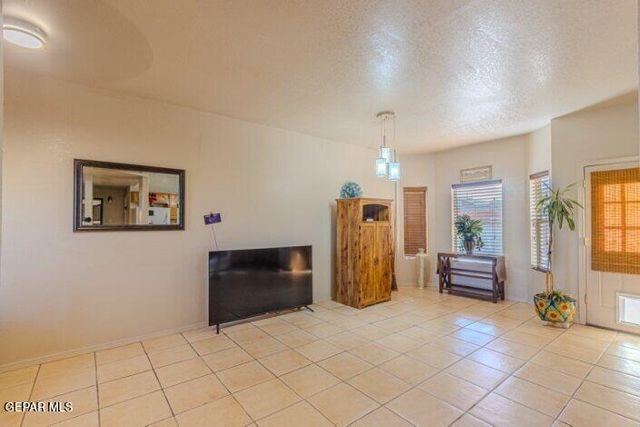 671 Teichelkamp Drive, Horizon City, TX 79928