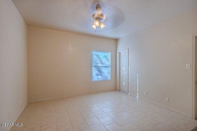 671 Teichelkamp Drive, Horizon City, TX 79928