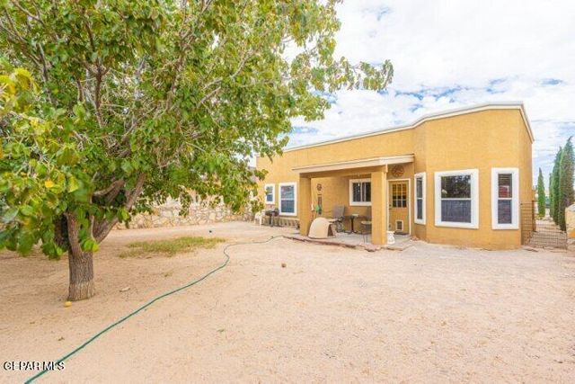 671 Teichelkamp Drive, Horizon City, TX 79928