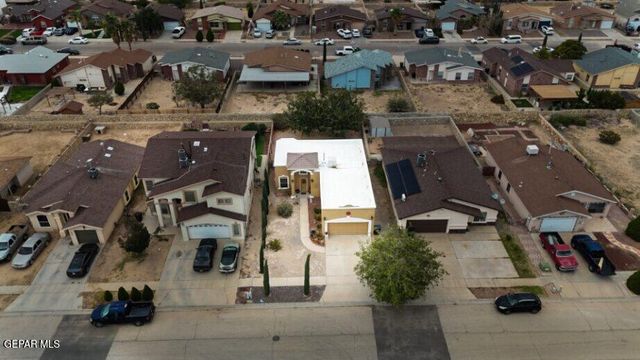 671 Teichelkamp Drive, Horizon City, TX 79928