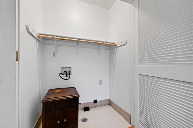 1406 NE 52nd Terrace, Kansas City, MO 64118