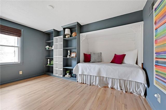 1406 NE 52nd Terrace, Kansas City, MO 64118