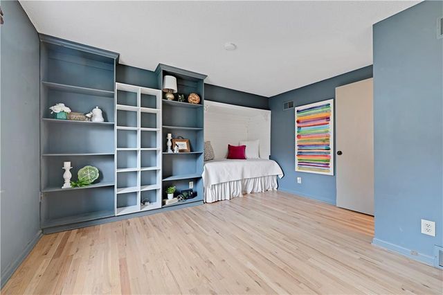 1406 NE 52nd Terrace, Kansas City, MO 64118