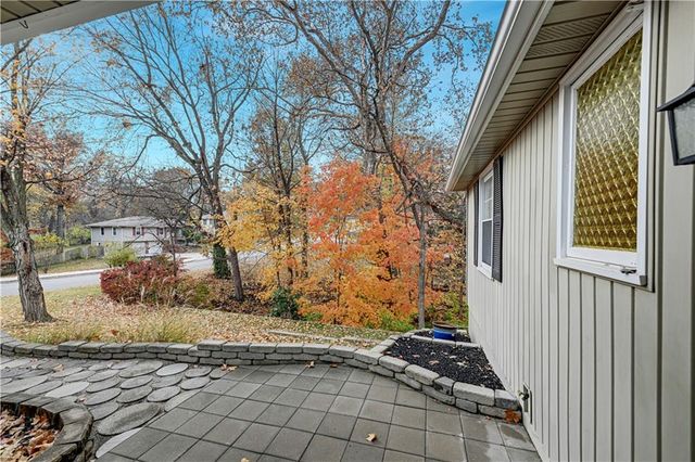 1406 NE 52nd Terrace, Kansas City, MO 64118