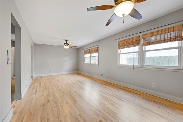 1406 NE 52nd Terrace, Kansas City, MO 64118