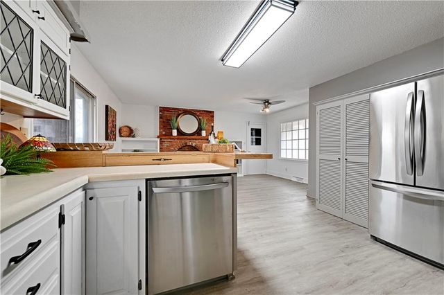 1406 NE 52nd Terrace, Kansas City, MO 64118