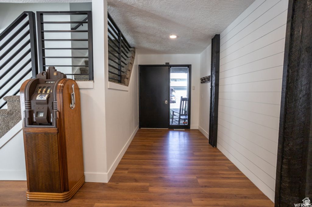 4424 W SKYE DR, South Jordan, UT 84009 — photo 2