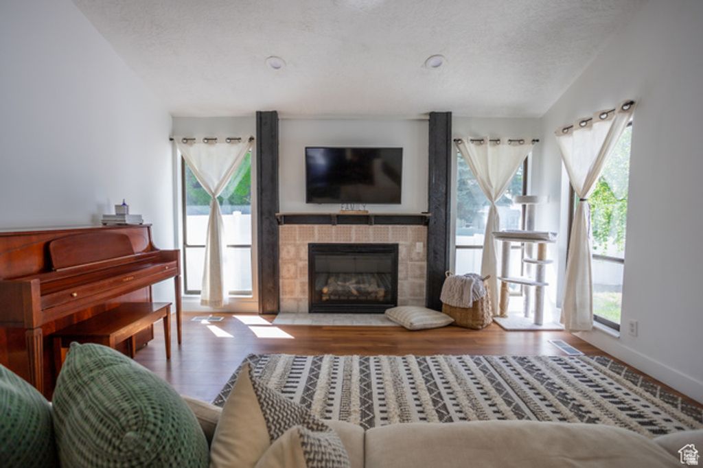 4424 W SKYE DR, South Jordan, UT 84009 — photo 3