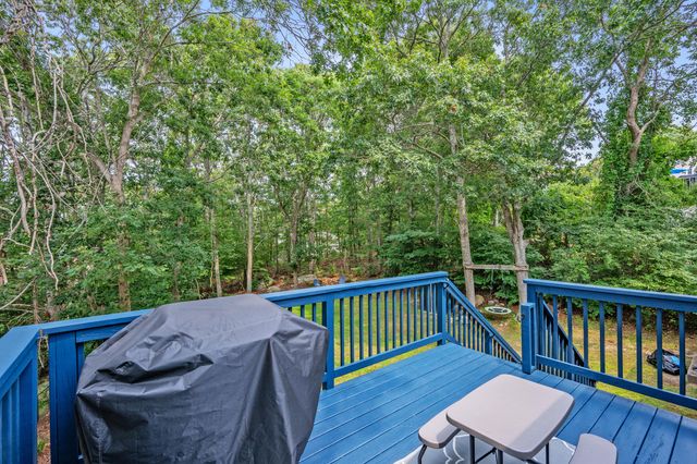 17 Colony Avenue, Buzzards Bay, MA 02532