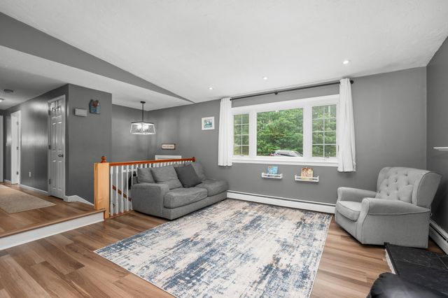 17 Colony Avenue, Buzzards Bay, MA 02532