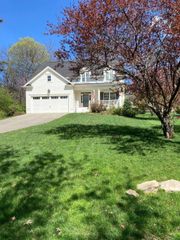 815 Fairmount Avenue, Signal Mountain, TN 37377