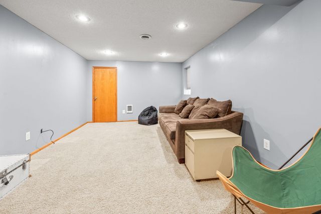 12688 74th Avenue N, Maple Grove, MN 55369