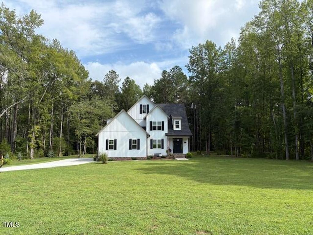 990 Rose Boulevard, Nashville, NC 27856