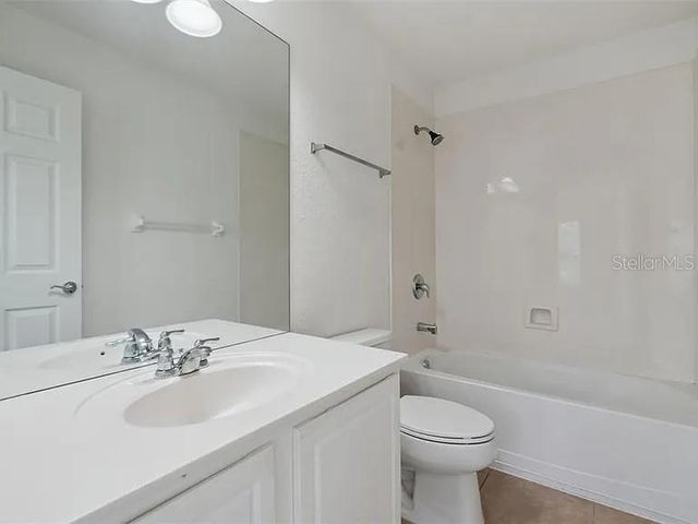 1682 SHALLCROSS AVENUE, Orlando, FL 32828