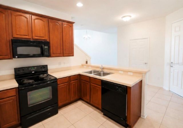 1682 SHALLCROSS AVENUE, Orlando, FL 32828