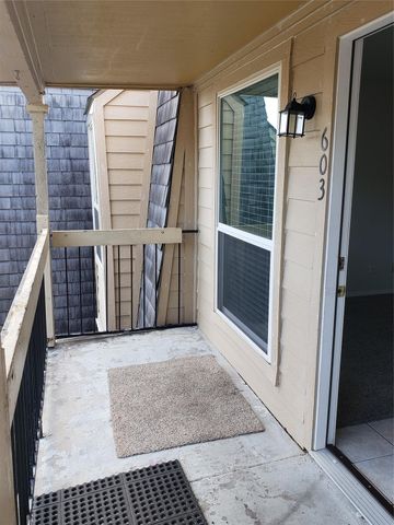 16120 Stuebner Airline Road 603, Spring, TX 77379