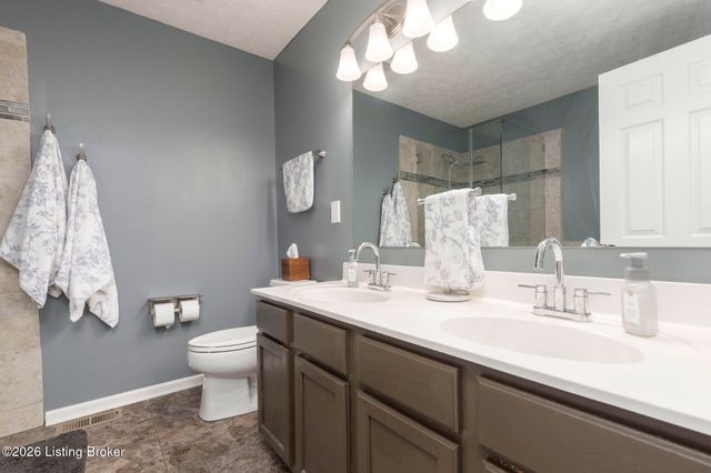 6601 Rockview Way, Louisville, KY 40299