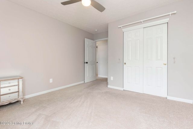6601 Rockview Way, Louisville, KY 40299