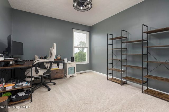 6601 Rockview Way, Louisville, KY 40299