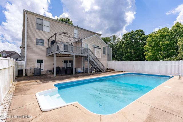 6601 Rockview Way, Louisville, KY 40299