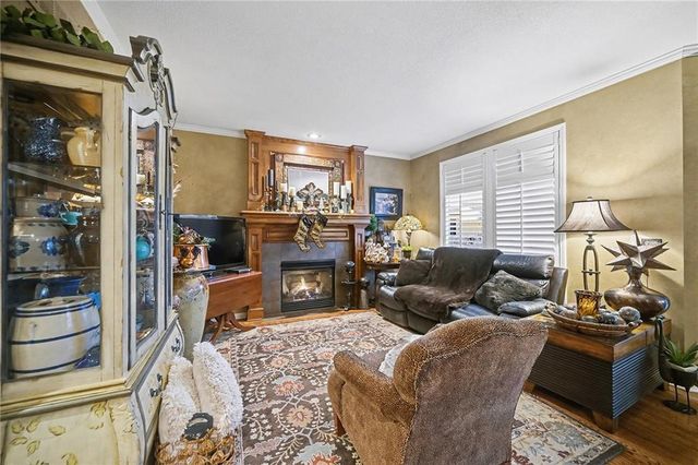 15206 W 164th Terrace, Olathe, KS 66062