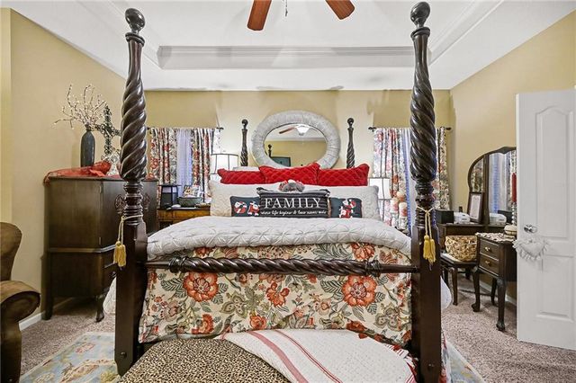 15206 W 164th Terrace, Olathe, KS 66062