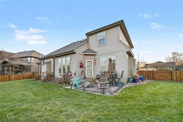 15206 W 164th Terrace, Olathe, KS 66062