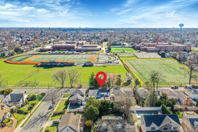 257 Garden City Road, Franklin Square, NY 11010
