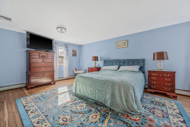 257 Garden City Road, Franklin Square, NY 11010