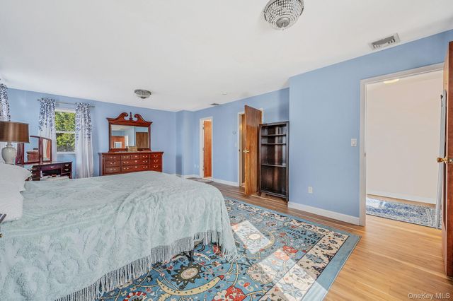257 Garden City Road, Franklin Square, NY 11010