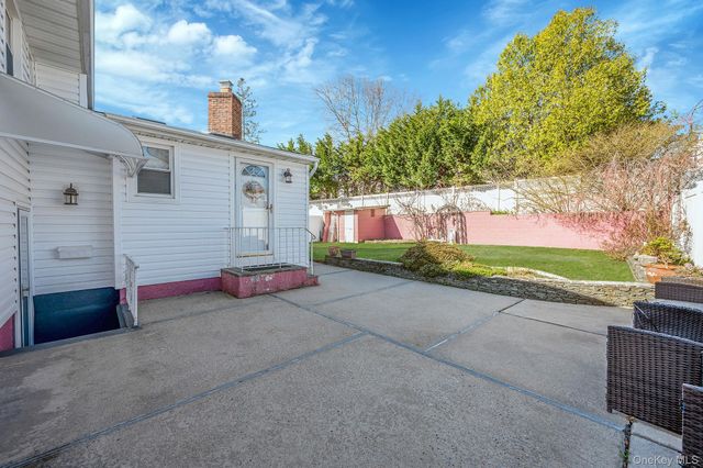 257 Garden City Road, Franklin Square, NY 11010