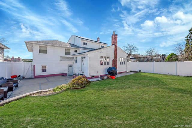 257 Garden City Road, Franklin Square, NY 11010