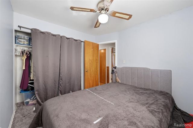 13412 Common Road, Warren, MI 48088