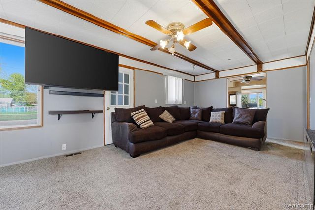 13412 Common Road, Warren, MI 48088