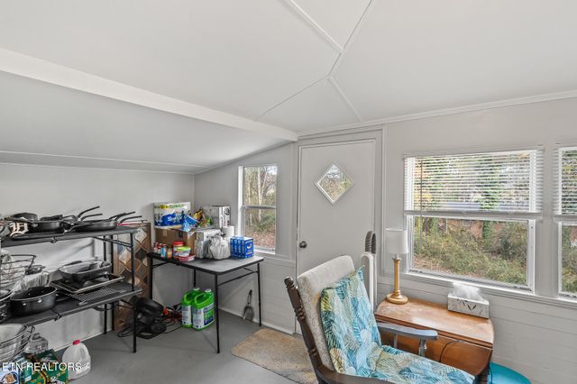 795 Athens Pike, Etowah, TN 37331