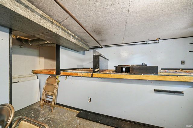 708 Liberty Drive, Mishawaka, IN 46545
