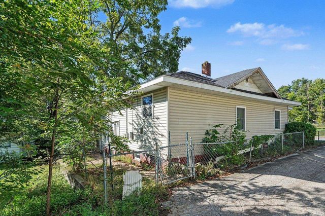 708 Liberty Drive, Mishawaka, IN 46545